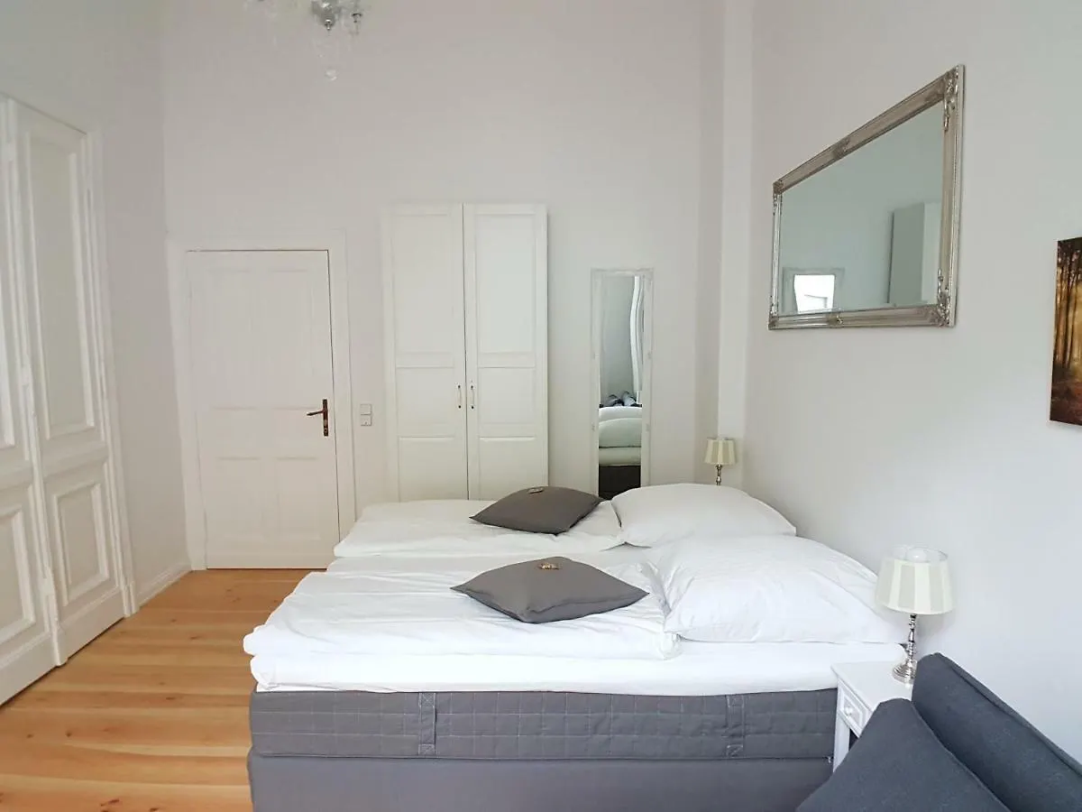 Lang Re By Rockchair Apartments L Superhost Status L 2 Bedrooms Boxspringbeds In City Center - Cozy Family & Business Flair Welcomes You! Berlin Almanya